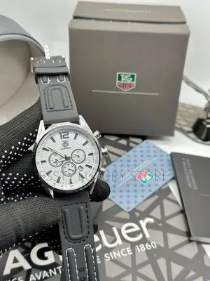 High Quality Tag-Heuer Chronograph Rubber / Leather Strap Wrist-Watch