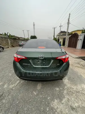 Toyota Corolla LE 4dr Sedan (1.8L 4cyl CVT) 2015 Green