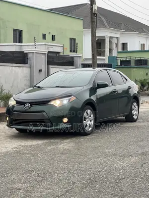Toyota Corolla LE 4dr Sedan (1.8L 4cyl CVT) 2015 Green