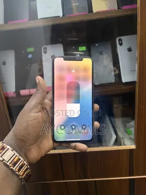 Apple iPhone XS Max 64 GB Gold