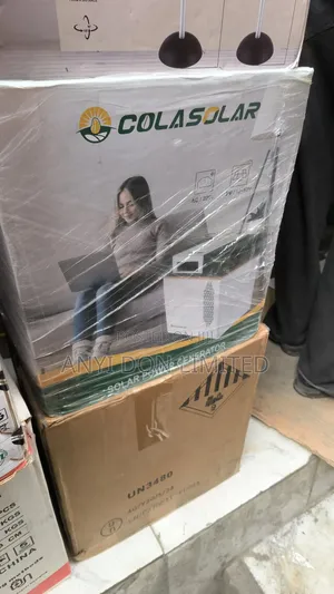 2kwh (2000wh) Cola Solar Generator