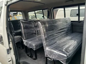 Toyota HiAce 2012 White