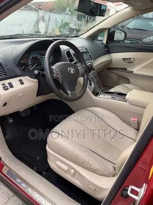 Toyota Venza V6 2011 Red