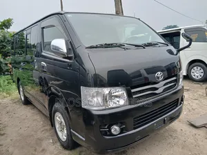 Toyota HiAce 2013 Black