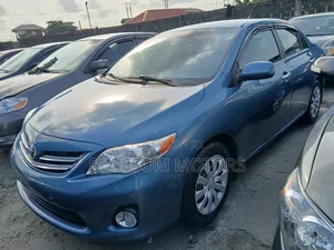 Toyota Corolla LE Special Edition 4dr Sedan (1.8L 4cyl 4A) 2013 Blue