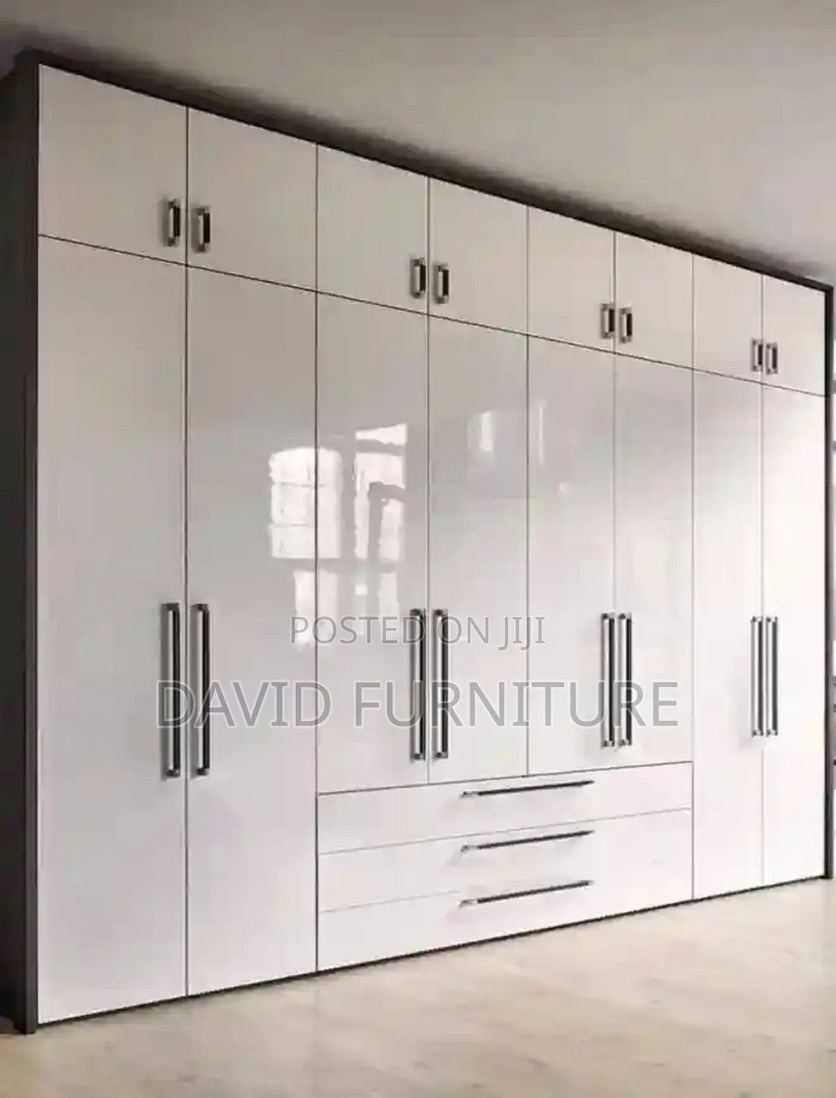 Inbuilt Wardrobe