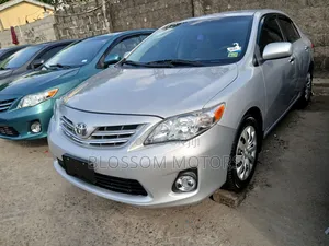 Toyota Corolla L 4dr Sedan (1.8L 4cyl 5M) 2012 Silver