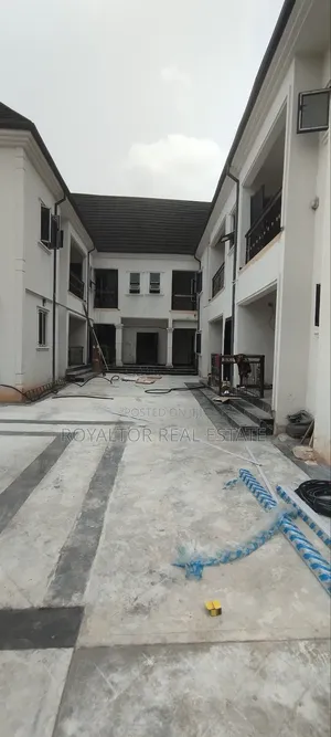 2bdrm Apartment in Royaltor Real Estate, Benin City for sale