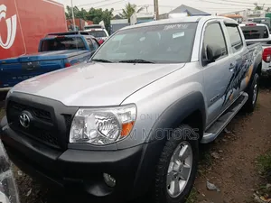 Toyota Tacoma Double Cab V6 2011 Silver