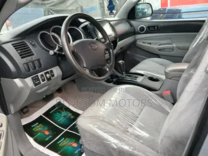 Toyota Tacoma Double Cab V6 2011 Silver