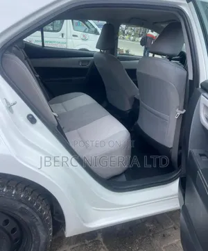 Toyota Corolla 2015 White
