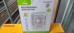 Iwin 8 Inche Rechargeable Desktop Fan .1w8018-1