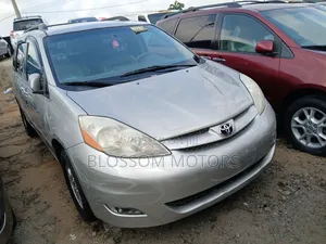 Toyota Sienna XLE Limited AWD 2006 Silver