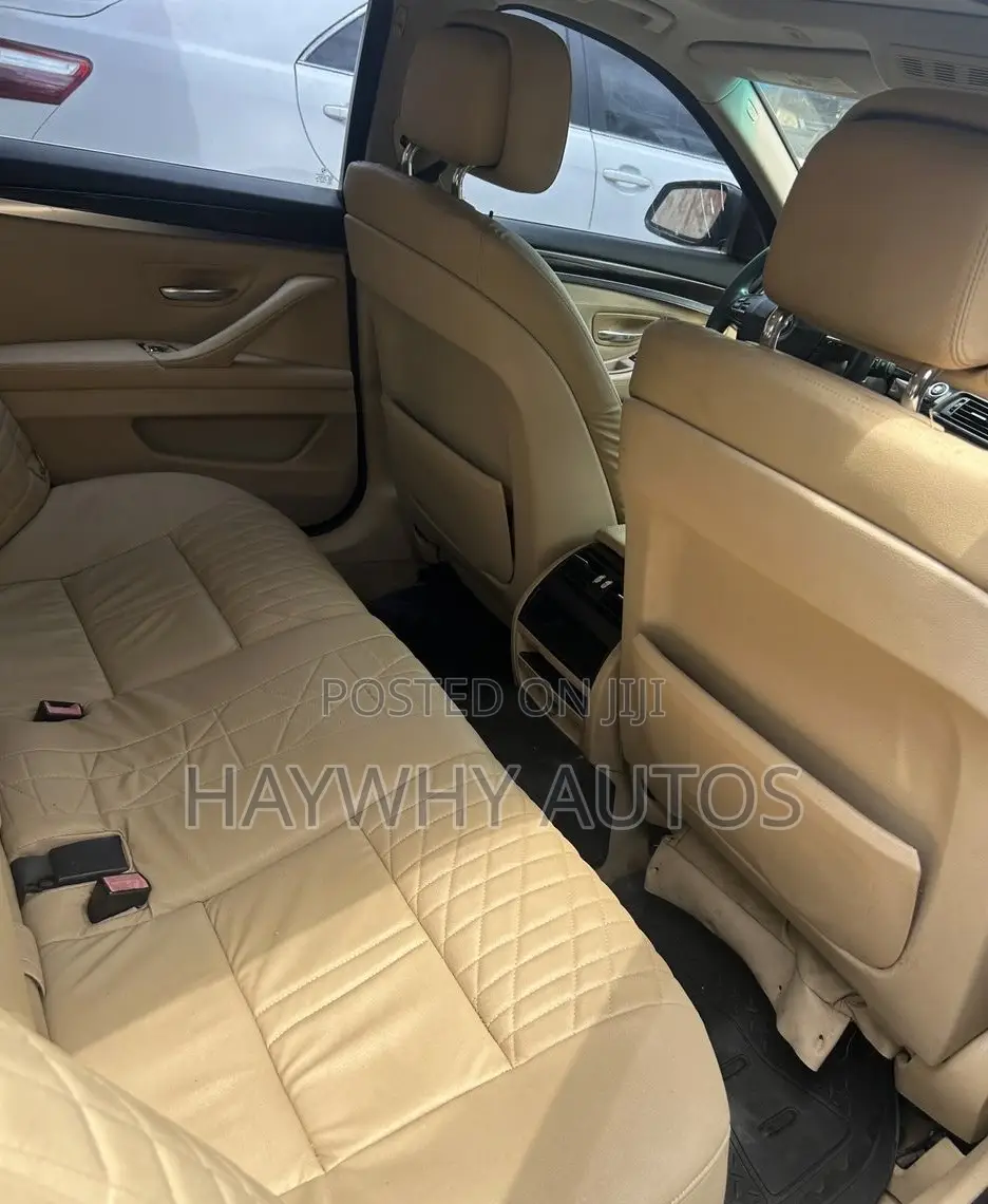 BMW 528i 2012 Black