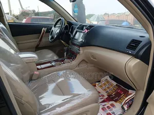 Toyota Highlander Limited 2012 Black