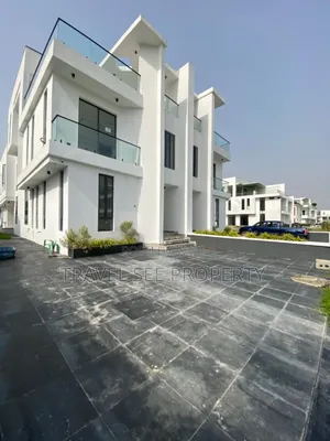 Furnished 5bdrm Mansion in Residential Area for sale