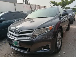 Toyota Venza AWD 2012 Gray