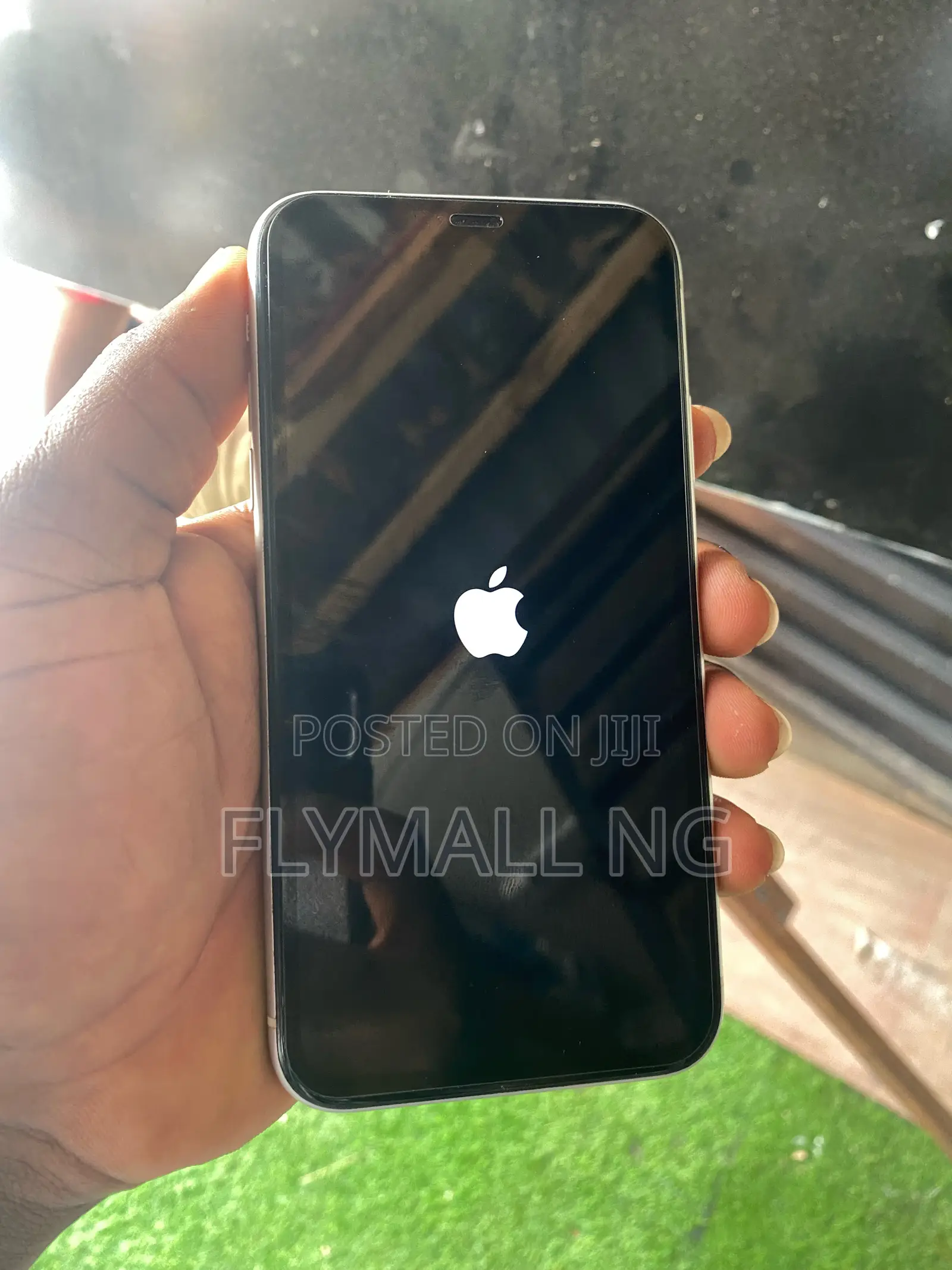 Apple iPhone XR 128 GB White