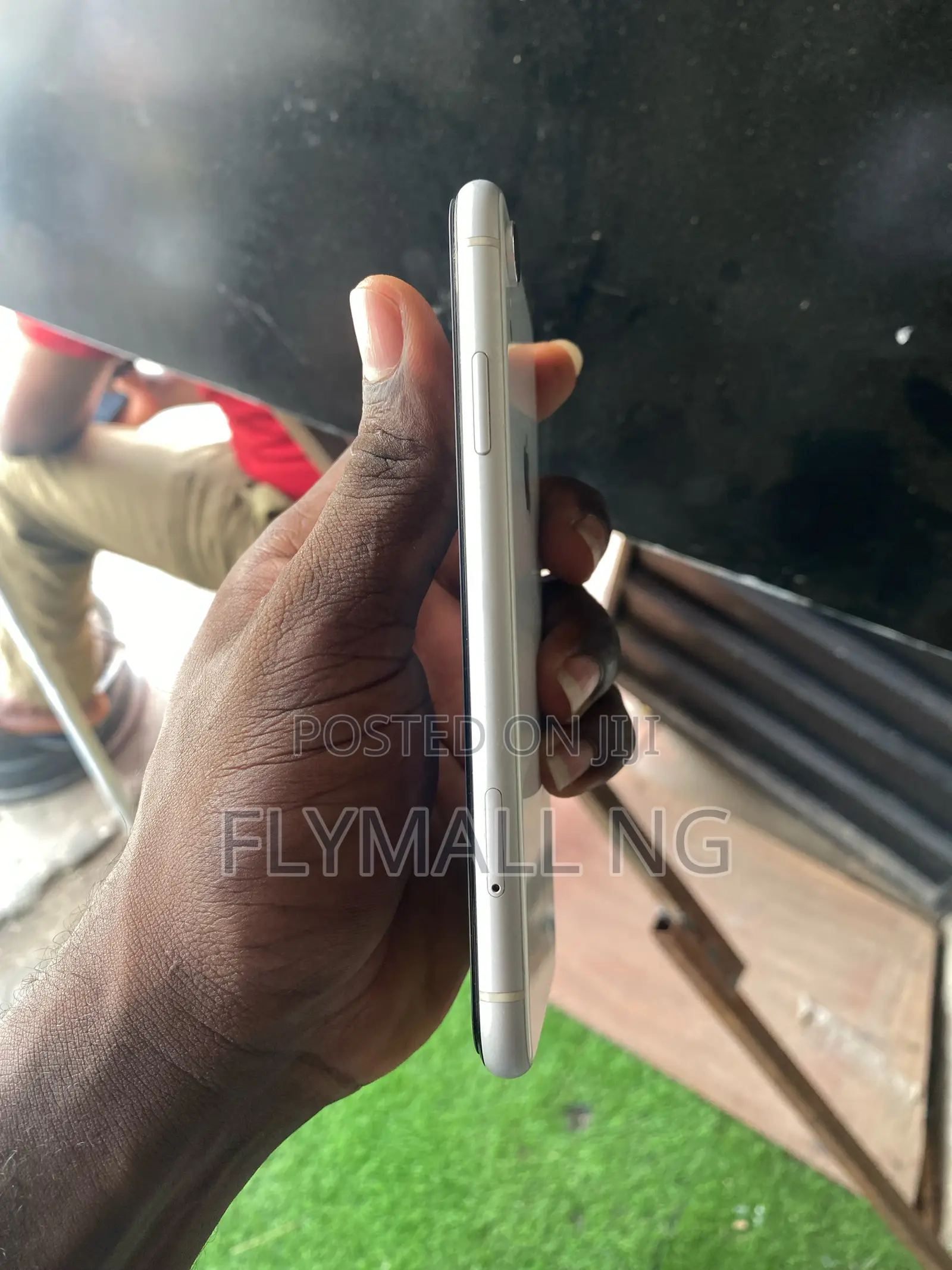 Apple iPhone XR 128 GB White