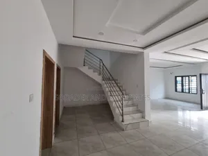 4bdrm Townhouse/Terrace in Queens Garden, River Valley Estate for sale