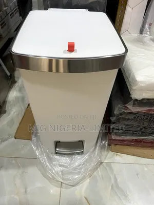 High Quality Pedal Plastic Dustbin Soft Close 36l
