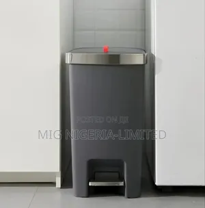 High Quality Pedal Plastic Dustbin Soft Close 36l