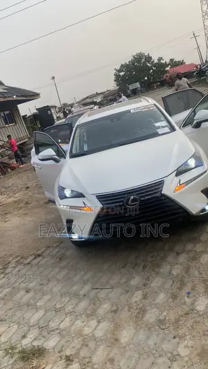 Lexus NX 300 AWD 2018 White