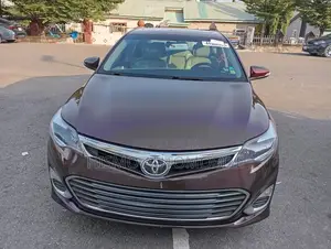 Toyota Avalon Limited 4dr Sedan (3.5L 6cyl 6A) 2014 Brown