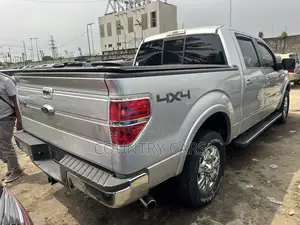 Ford F-150 Lariat 2012 Silver