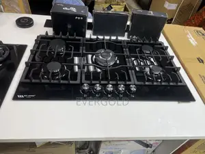 5 Burners In Built Gas Cooker With Automatic Ignition Available