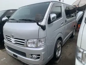 Toyota HiAce 2008 Silver