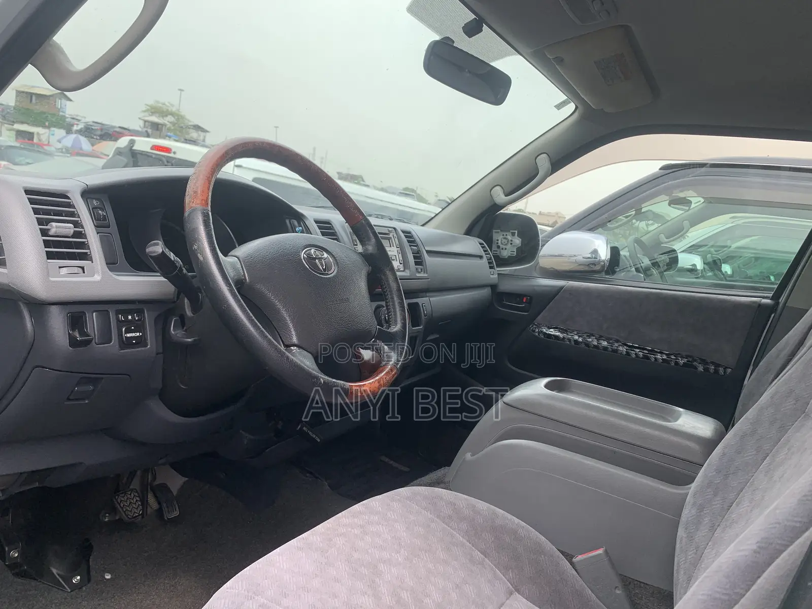 Toyota HiAce 2008 Silver