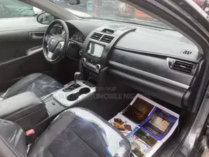 Toyota Camry SE 4dr Sedan (2.5L 4cyl 6A) 2013 Gray