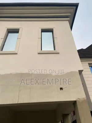 Mini Flat in Ago Palace for rent