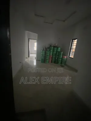 Mini Flat in Ago Palace for rent