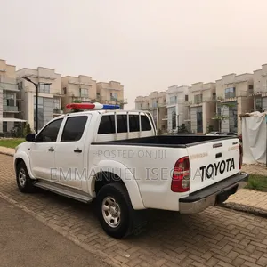 Toyota Hilux 2015 White