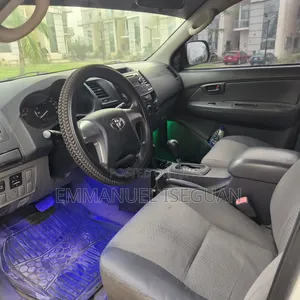 Toyota Hilux 2015 White