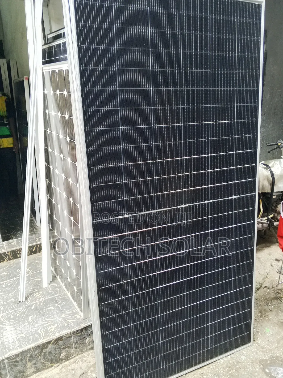 600watts 144cell Jinko Solar Panel