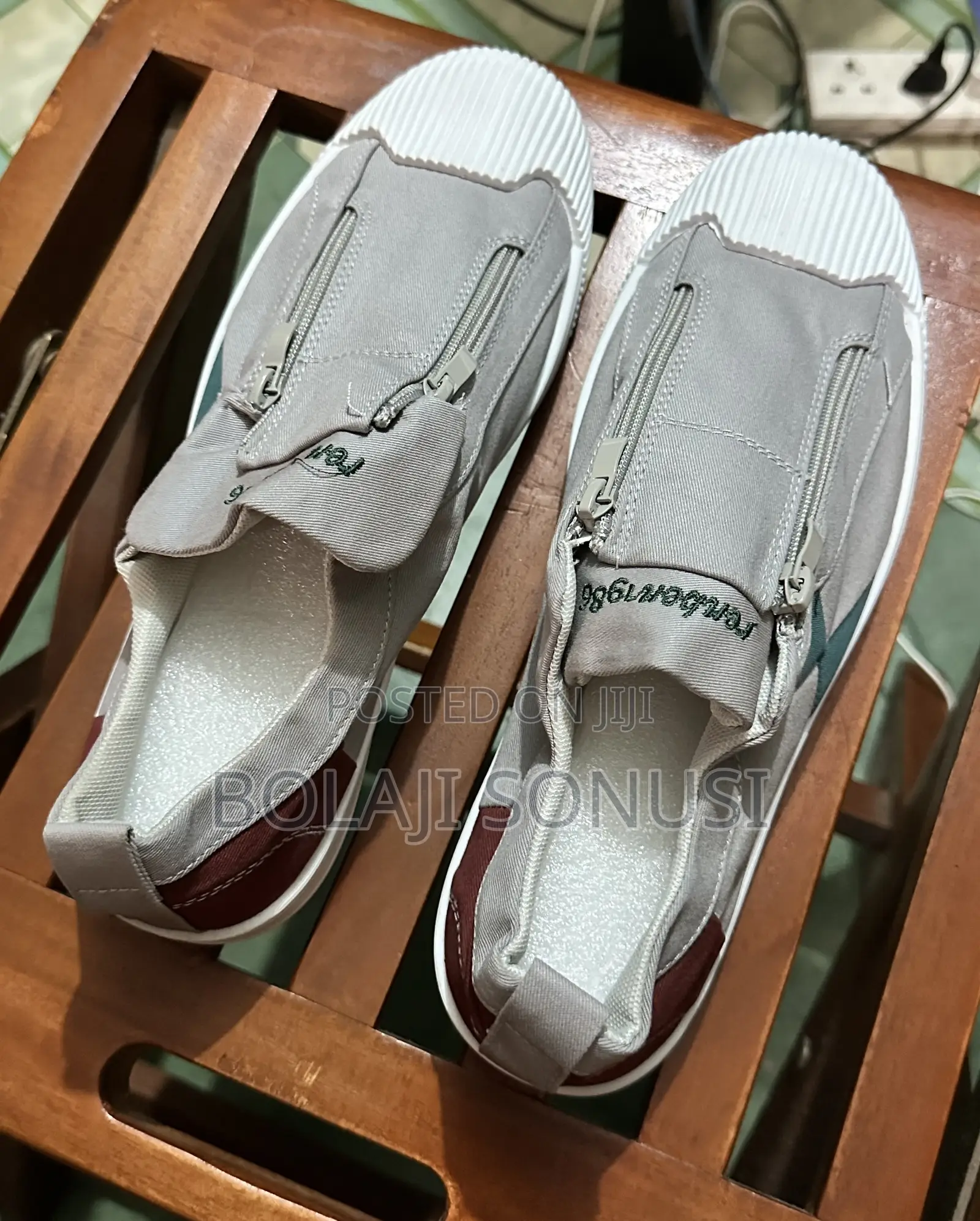 Renbenig 85 Sneakers: Gray