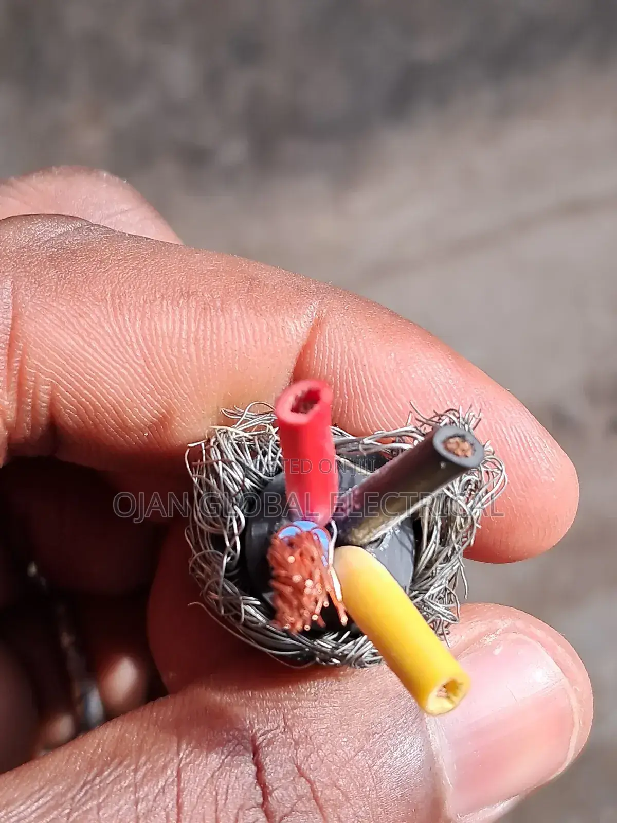 4mm 4core Flex With Screen