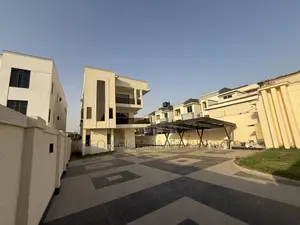 5bdrm Duplex in Guzape District for sale