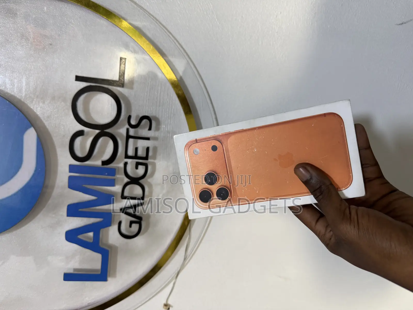 New Apple iPhone 17 Pro Max 256 GB Orange