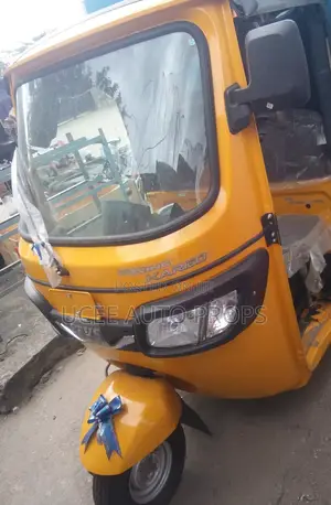 New TVS King Deluxe Plus iTouch Start 2025 Yellow