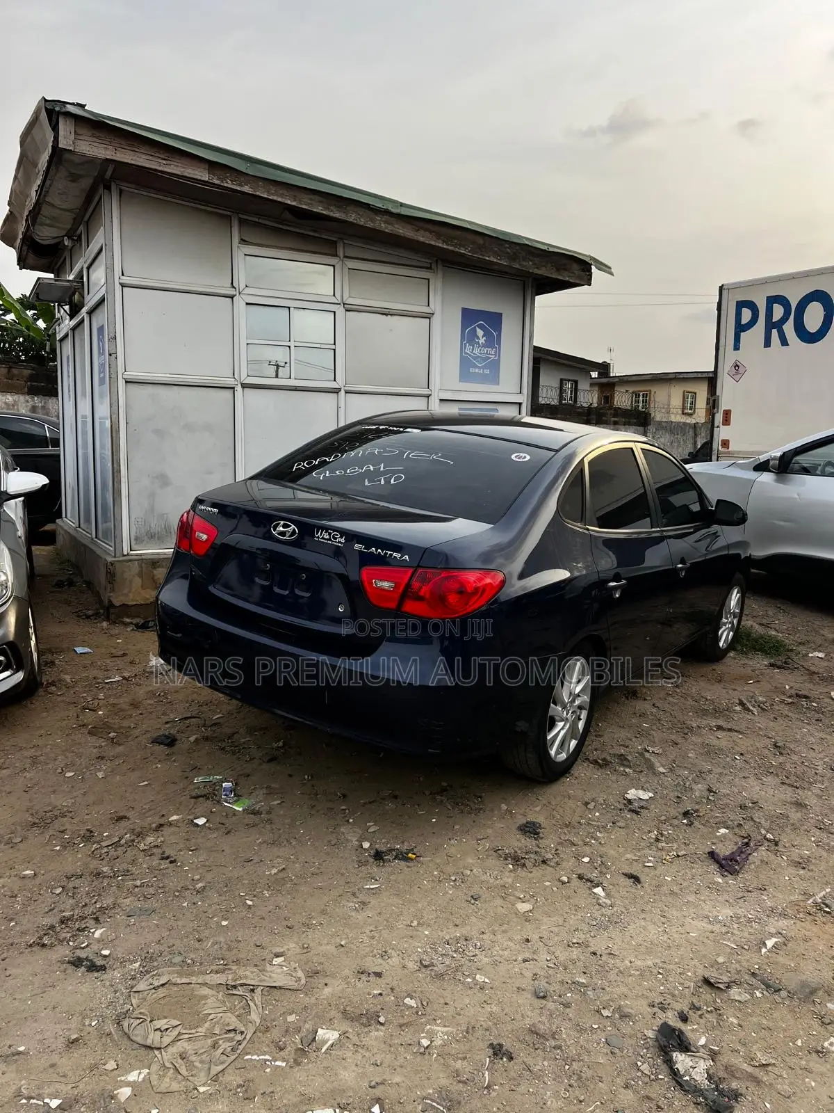 Hyundai Elantra 2009 Blue