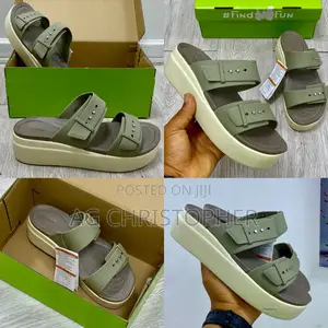 Crocs Brookyln Buckle Wedges Slippers