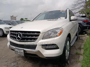 Mercedes-Benz M Class ML350 4MATIC 4dr SUV AWD (3.5L 6cyl 7A) 2014
