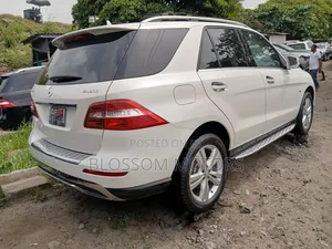 Mercedes-Benz M Class ML350 4MATIC 4dr SUV AWD (3.5L 6cyl 7A) 2014