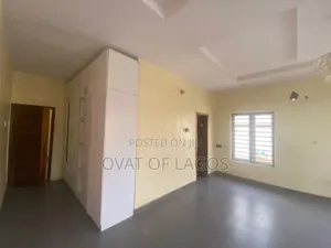 5bdrm Duplex in Ikota Villa for rent