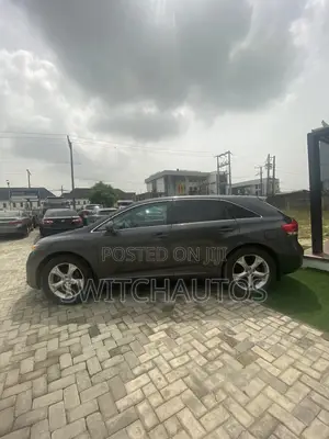 Toyota Venza AWD 2012 Gray