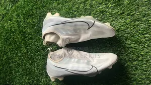 Nike Size 48 Boot